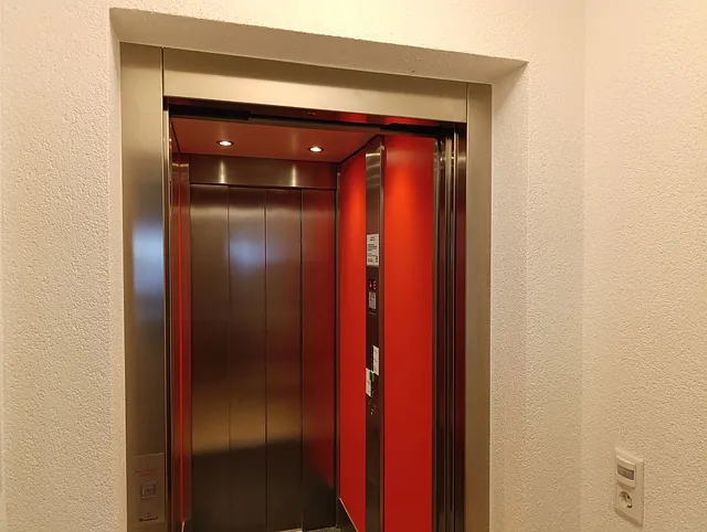 Aufzug in jede Etage der Hauses